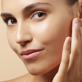 Base de maquillaje con sérum oleoso – Sérum para el rostro hidratante con color