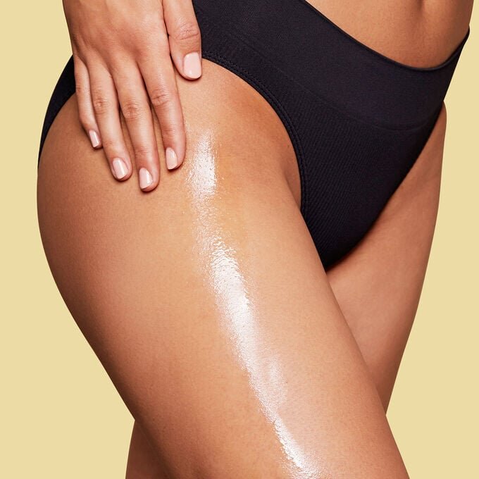 Contour Body Treatment Oil reafirmante y tonificante para el cuerpo