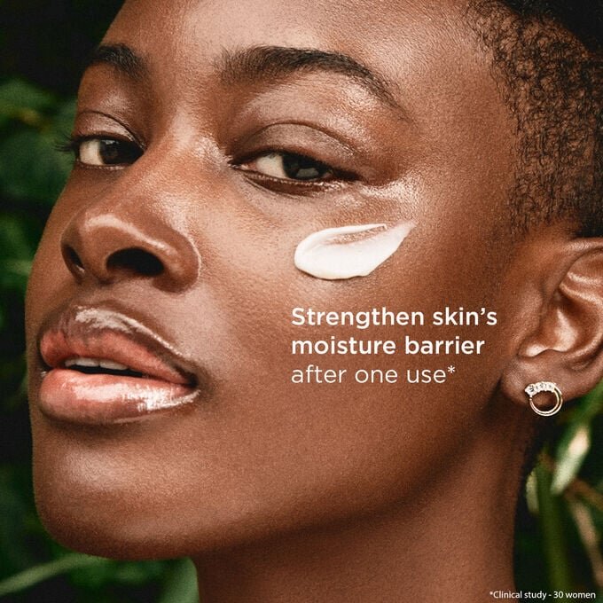 Crema antienvejecimiento Multi-Active de día con SPF 15