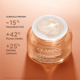 Crema hidratante de día Extra-Firming recargable con polipéptidos de colágeno y niacinamida
