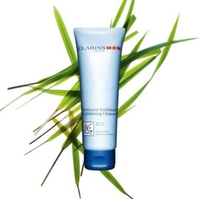 Limpiador facial exfoliante ClarinsMen para el rostro