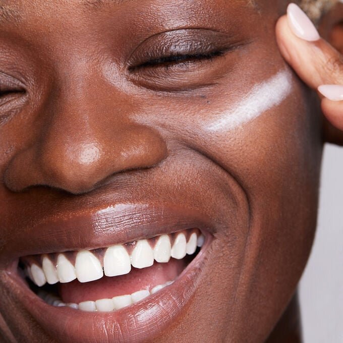 Prebase facial correctora de color + hidratante SOS Primer