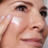 Prebase facial correctora de color + hidratante SOS Primer - Blanco