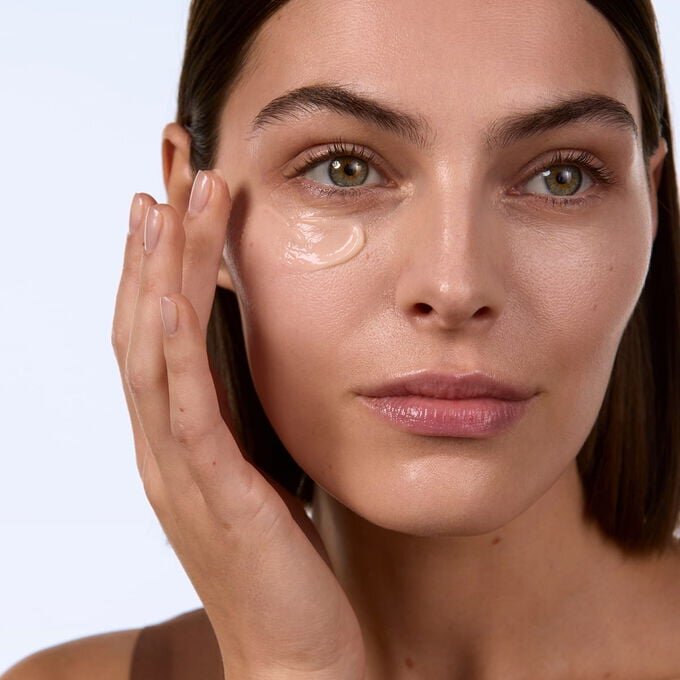 Total Eye Revive - Crema-gel para el contorno de los ojos contra las ojeras y las líneas de expresión